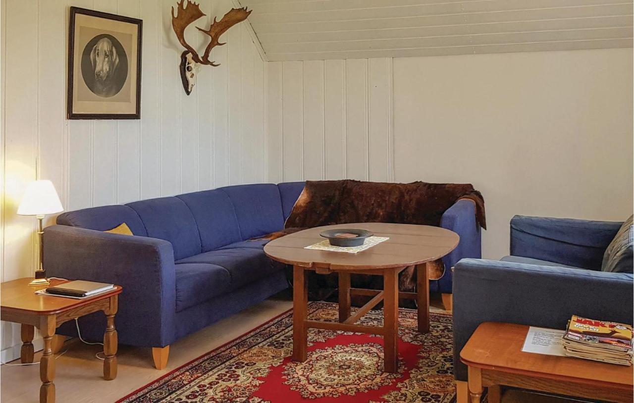 Nice Home In Mantorp With Kitchen 외부 사진