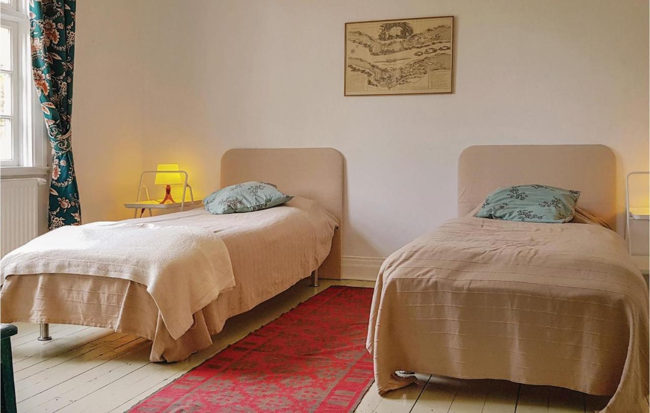 Nice Home In Mantorp With Kitchen 외부 사진